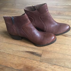Lucky brand booties size 8